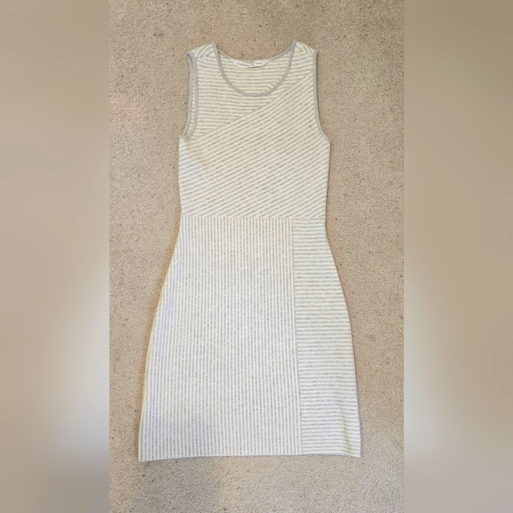 🌸Athleta XXS Grey and White Mini Dress